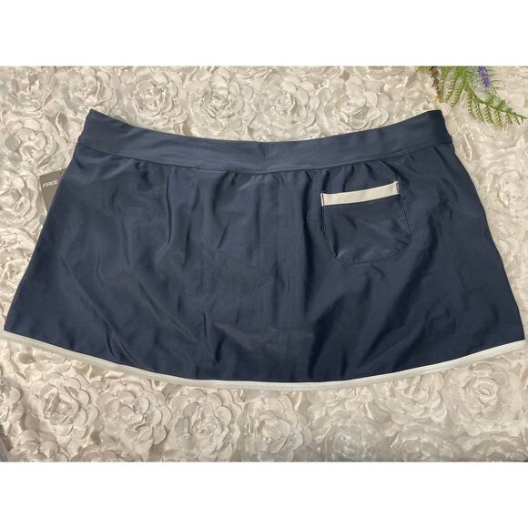 Free Tech Women's Swim Skort Swimwear Size XL 16-18 NWT Dark Gray and White - Picture 4 of 8